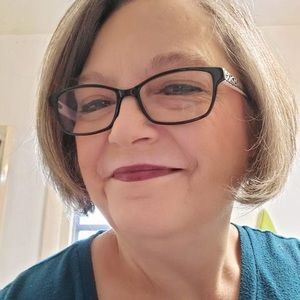 Meet your Posher, Rose